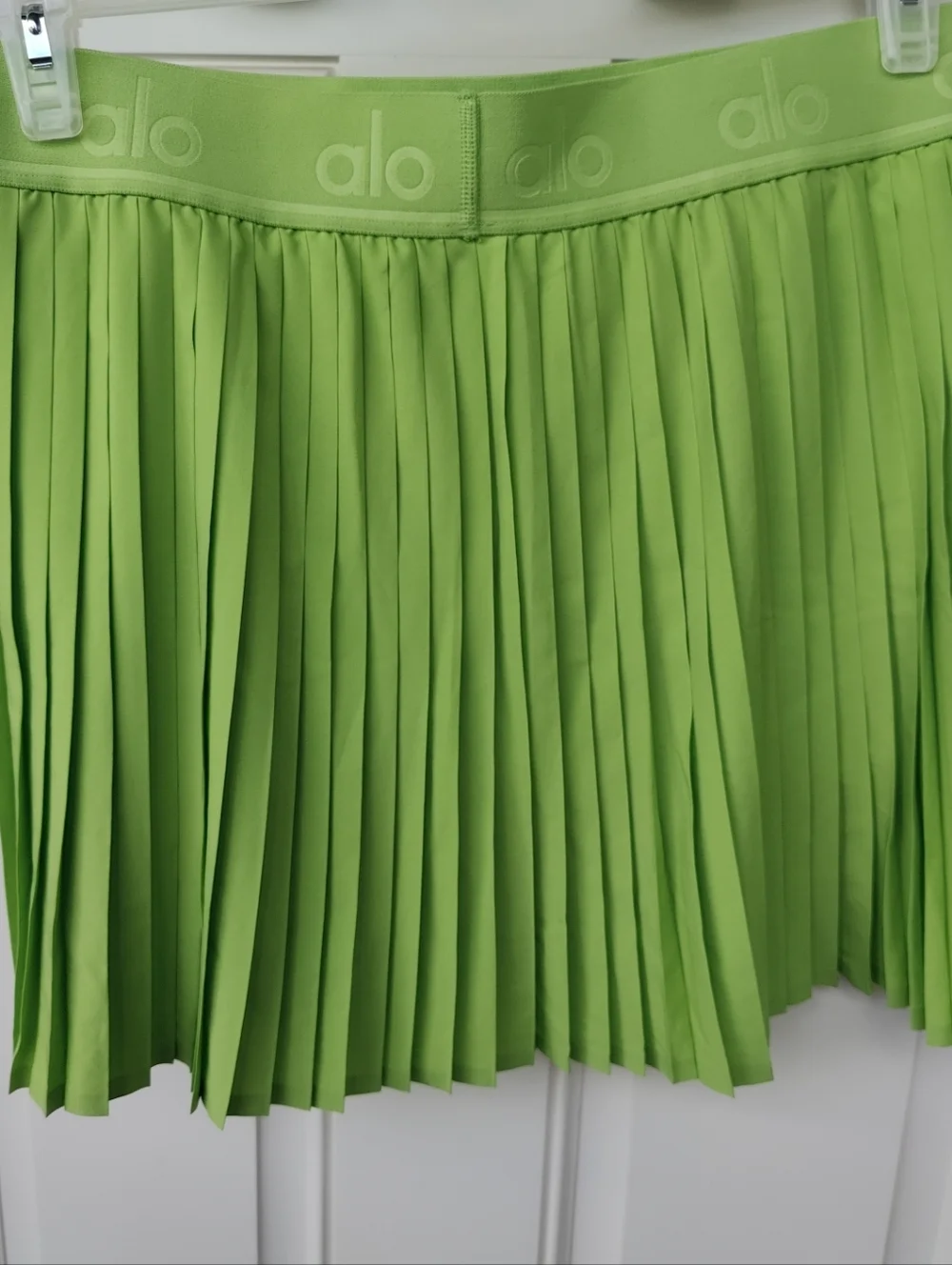 ALO Aces Tennis Skirt in Green Apple